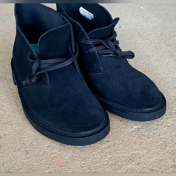 CLARKS COLLECTION SHEPTON Men's Black Chukka Boots, 9.5W WIDE, SUEDE LEATHER - Picture 6 of 9